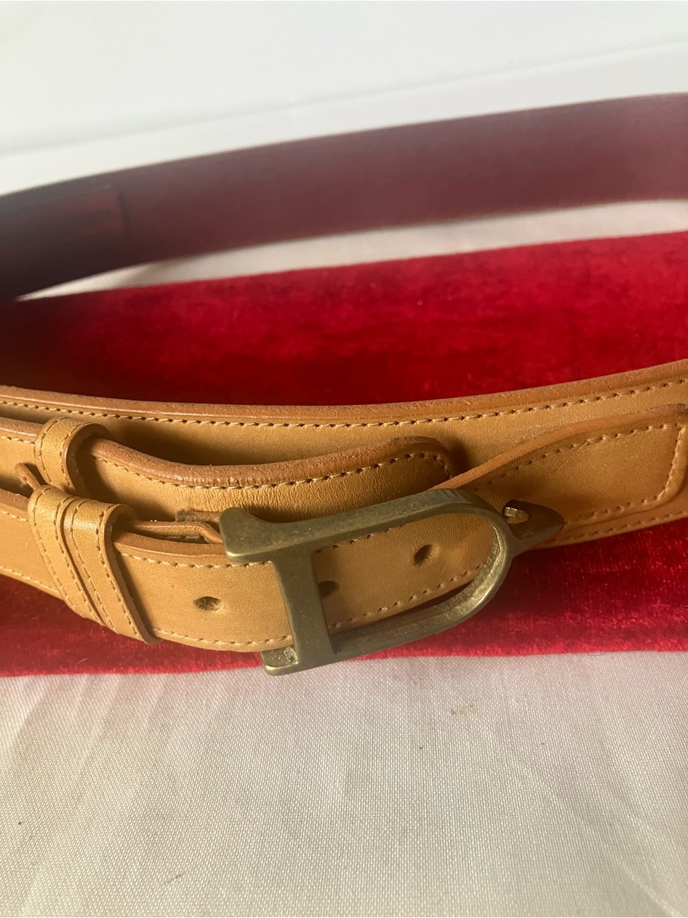 Vintage Bloomingdales Leather Waist Belt Tan Sz 36. - Picture 2 of 4